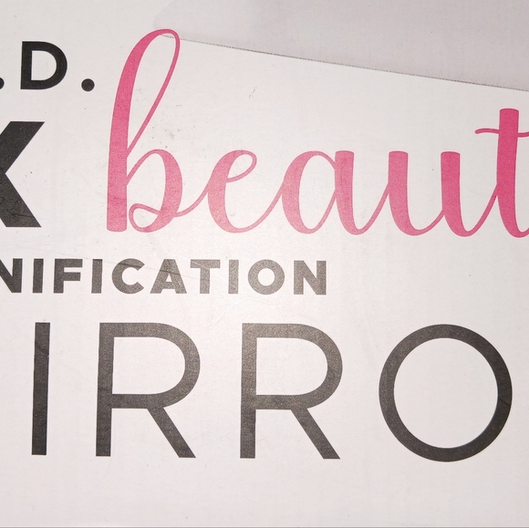 Danielle's L.E.D Magnification Beauty Mirror - Picture 5 of 8